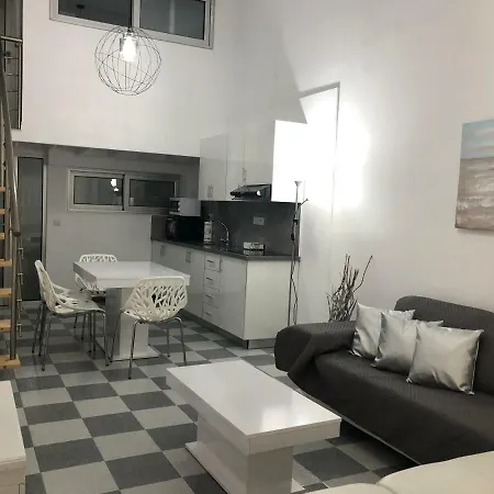 Limnaria Modern